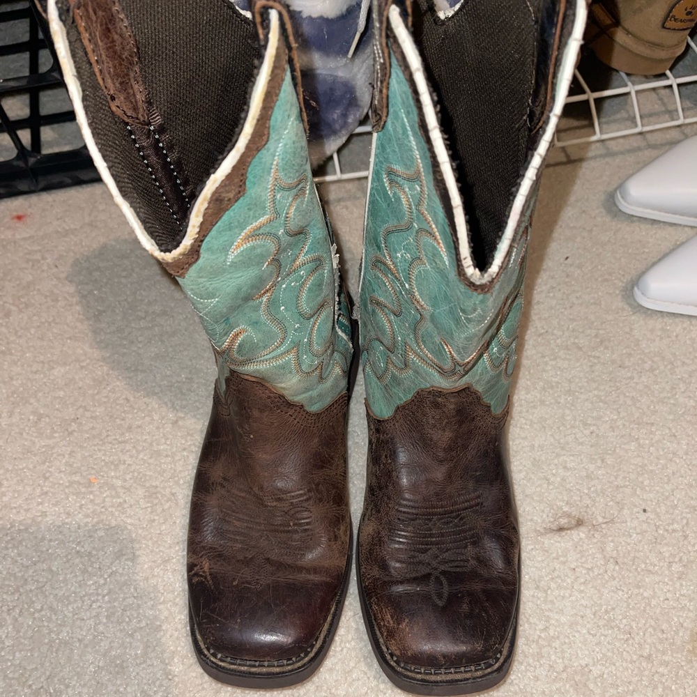 justin cowboy boots
